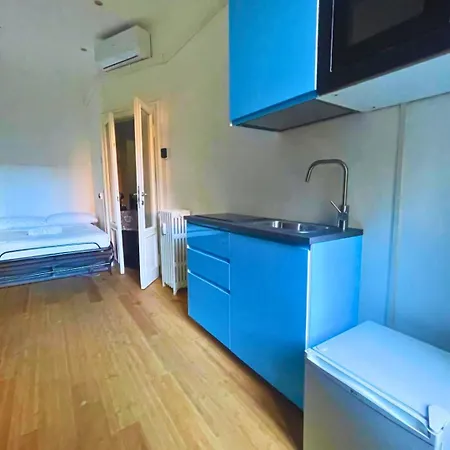 Stendhal - Design District ميلان